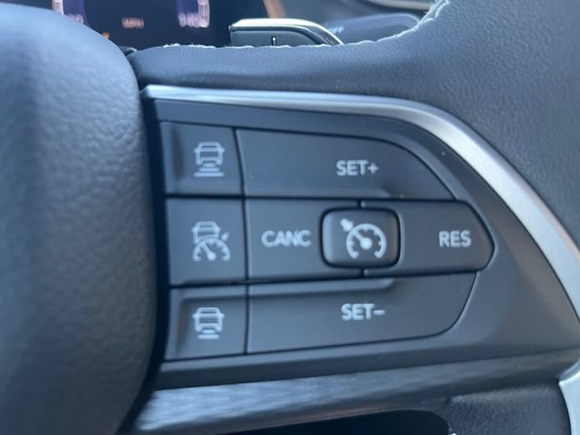 New 2026 Jeep Grand Cherokee L 4WD image 16