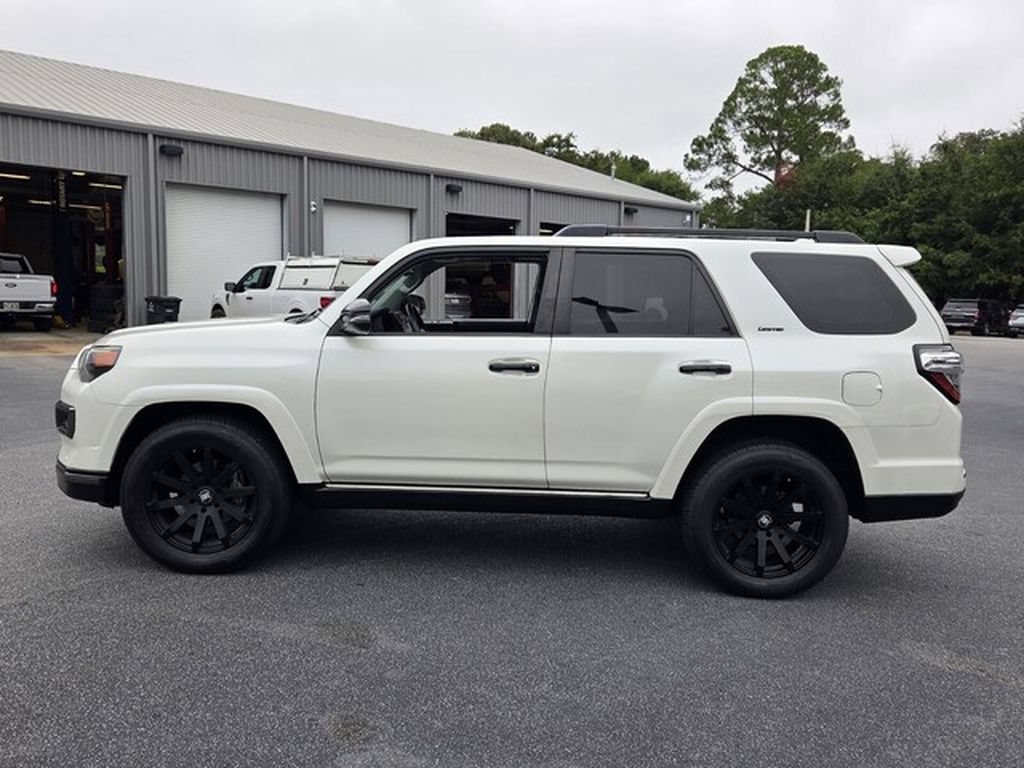 Used 2021 Toyota 4Runner Nightshade AWD/4WD image 5