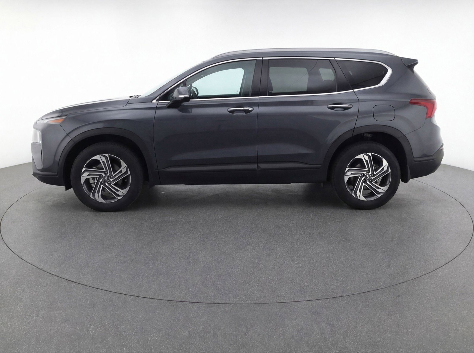 Used 2023 Hyundai Santa Fe SEL image 5