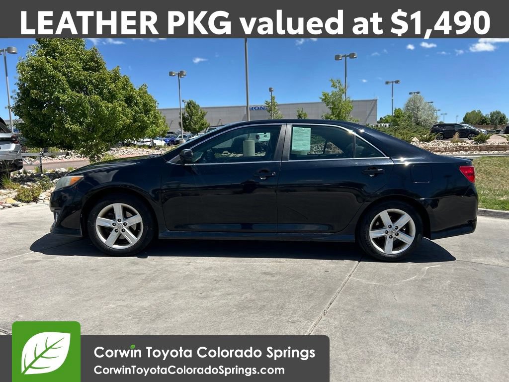 Used 2012 Toyota Camry SE w/ Leather Pkg FWD image 5