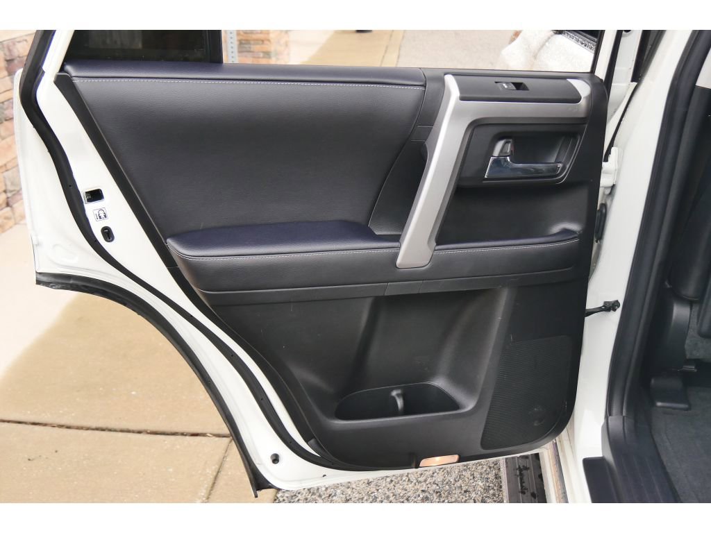 Used 2022 Toyota 4Runner Limited image 17