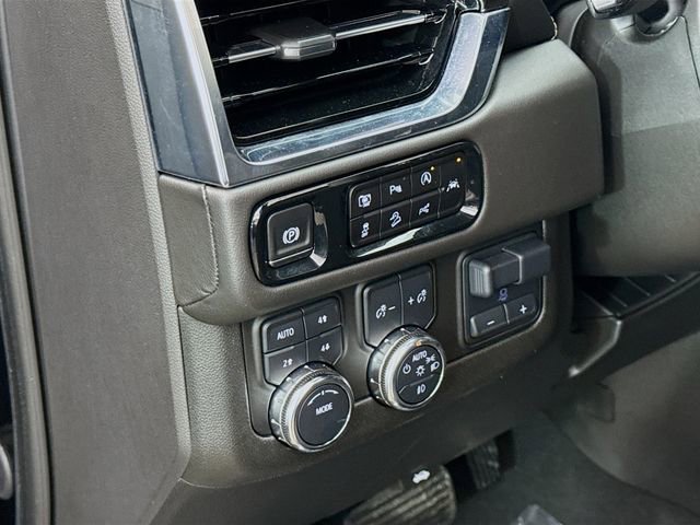 Used 2025 GMC Yukon XL Elevation w/ Elevation Premium Package image 10