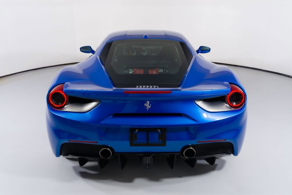 Used 2018 Ferrari 488 GTB RWD image 16