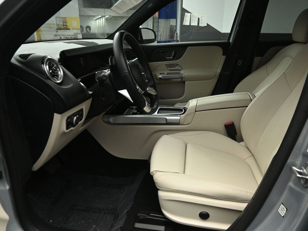 Used 2024 Mercedes-Benz EQB 300 4MATIC w/ Winter Package image 9