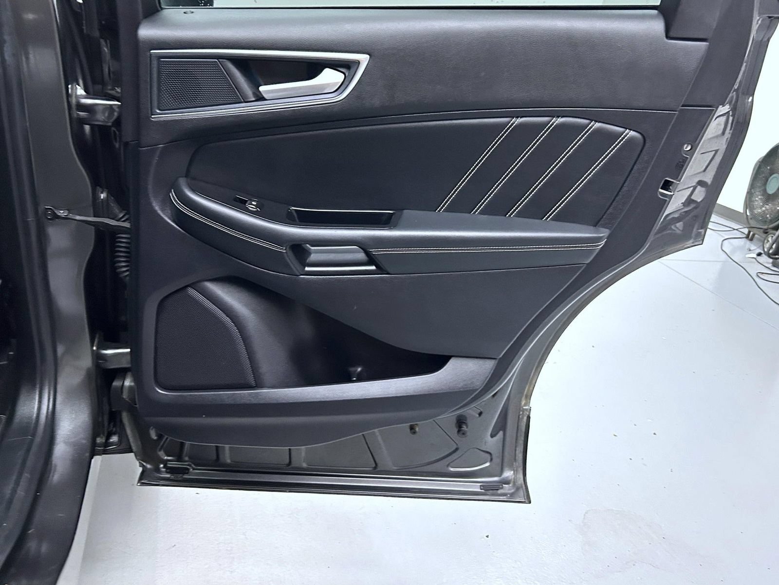 Used 2019 Ford Edge ST w/ Equipment Group 401A AWD/4WD image 17