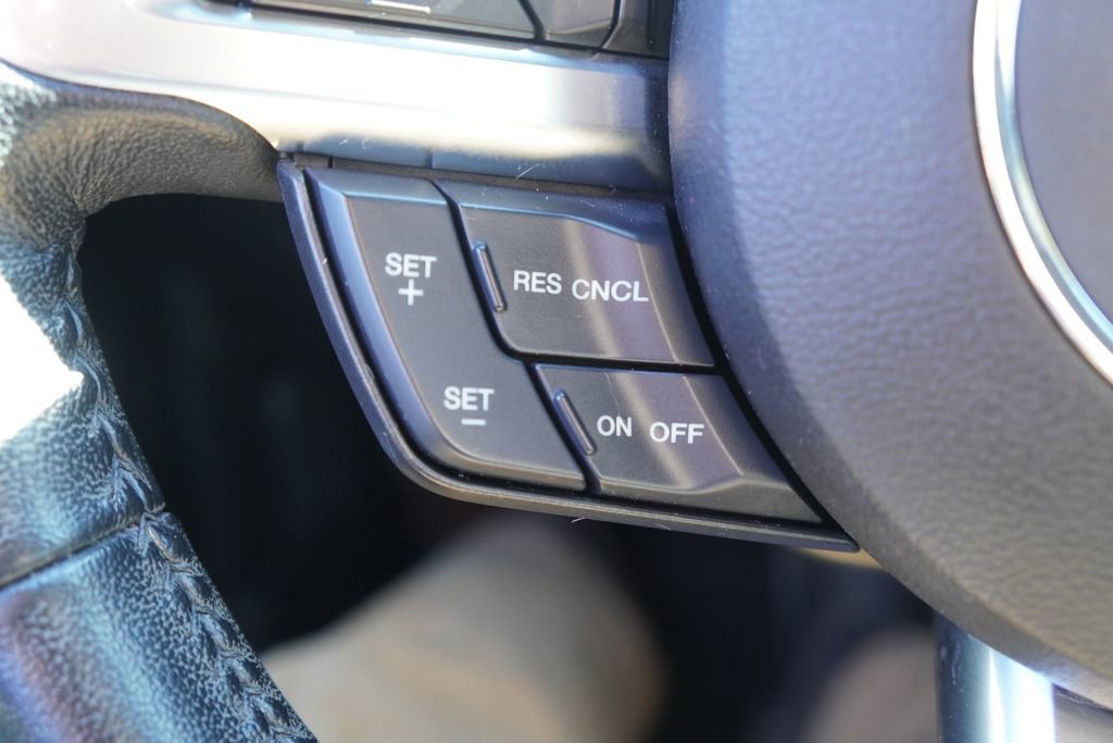 Used 2017 Ford Mustang EcoBoost image 23