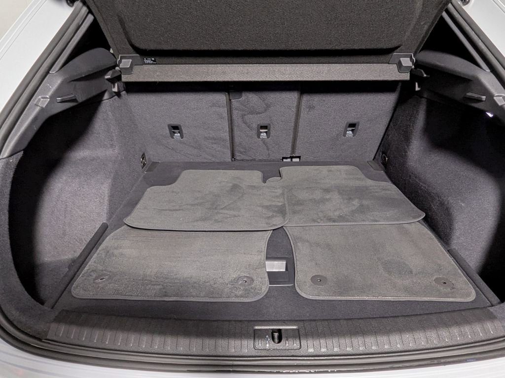 Used 2020 Audi Q3 2.0T Premium w/ Convenience Package image 41