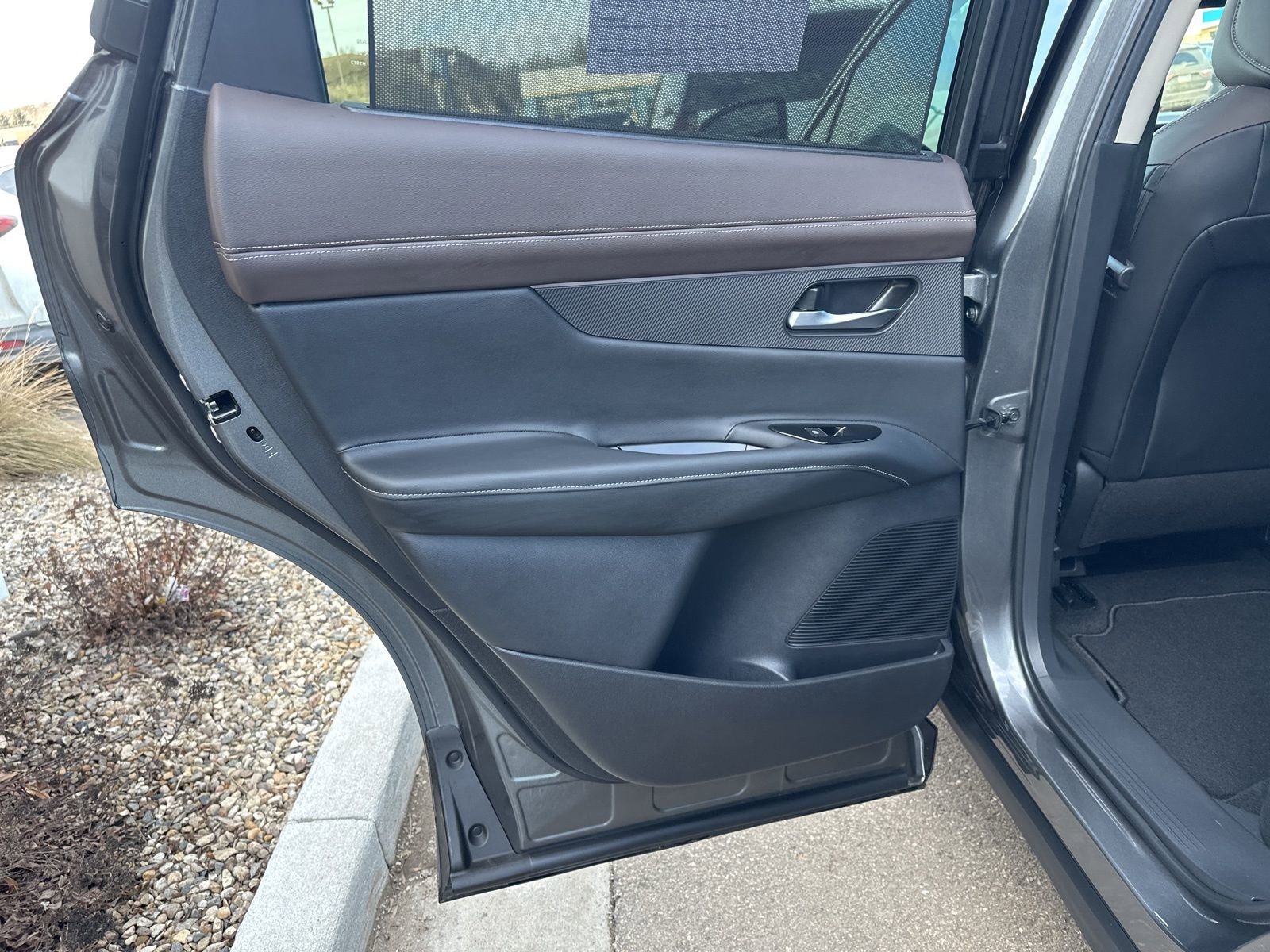 Used 2025 Nissan Murano Platinum w/ Cargo Package image 25