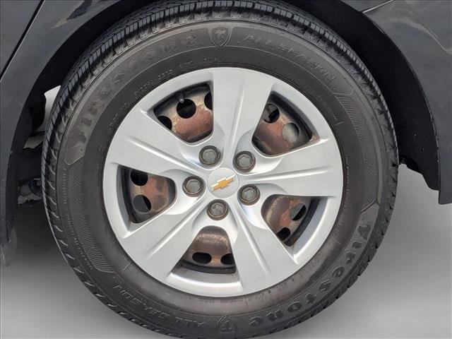 Used 2017 Chevrolet Cruze LS FWD image 22