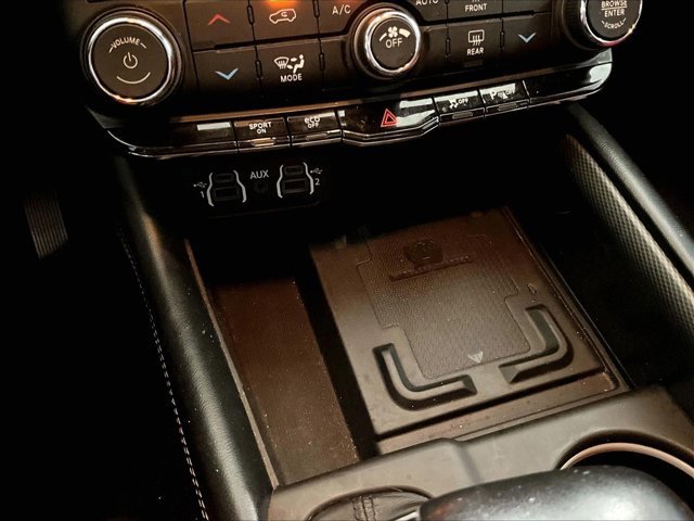 Used 2021 Dodge Durango R/T w/ Blacktop Package image 26