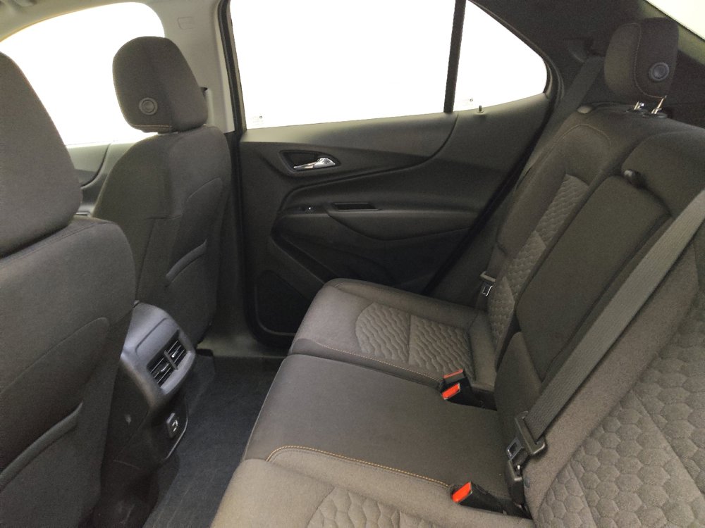 Used 2020 Chevrolet Equinox LT image 18