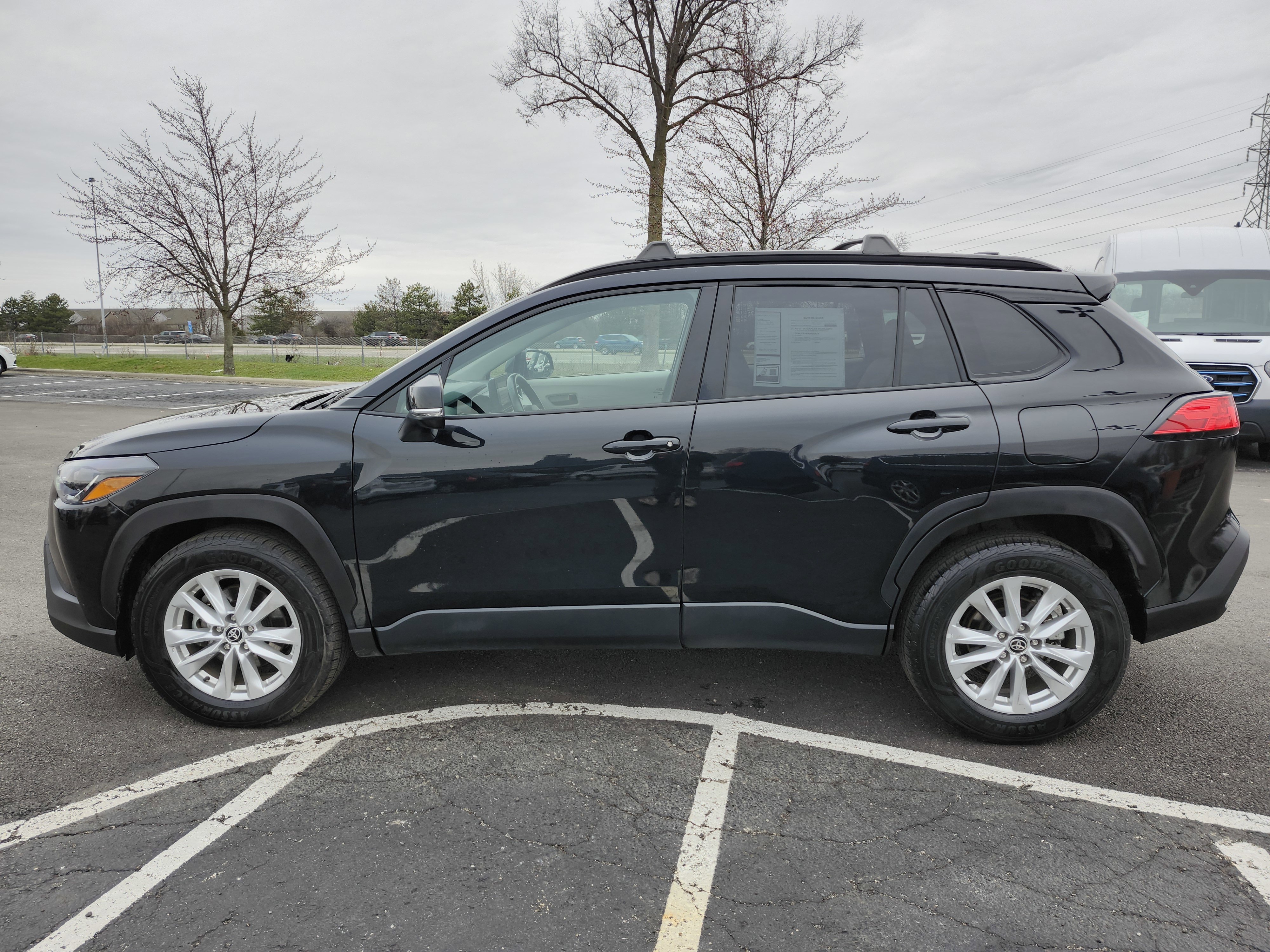 Used 2023 Toyota Corolla Cross LE w/ Black Badges Package (TMS) AWD/4WD image 12