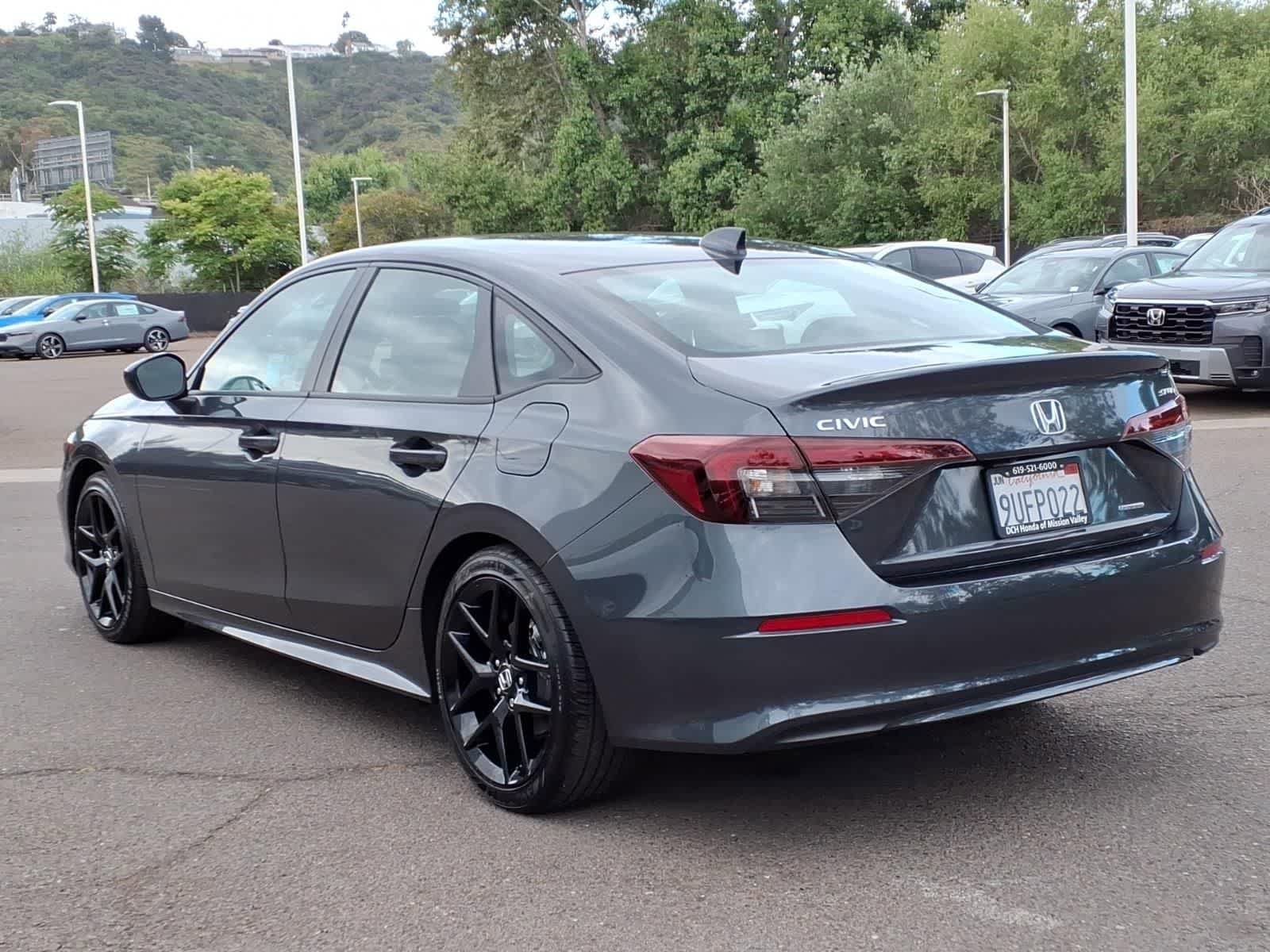 Used 2025 Honda Civic Sport image 7