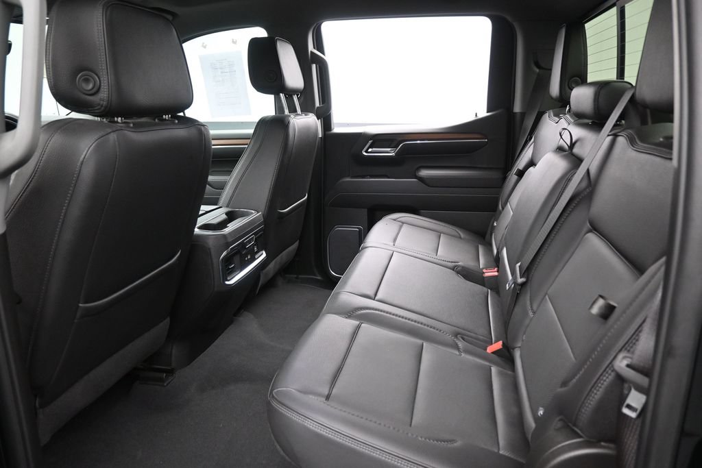 Used 2024 GMC Sierra 1500 Denali w/ Technology Package AWD/4WD image 23