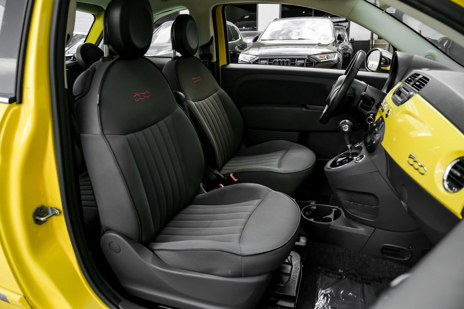 Used 2012 FIAT 500 Lounge FWD image 29