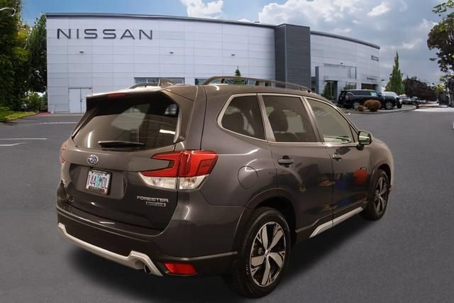 Used 2020 Subaru Forester Touring AWD/4WD image 3