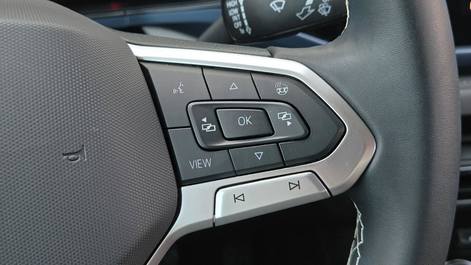 Certified 2024 Volkswagen Taos SE AWD/4WD image 26