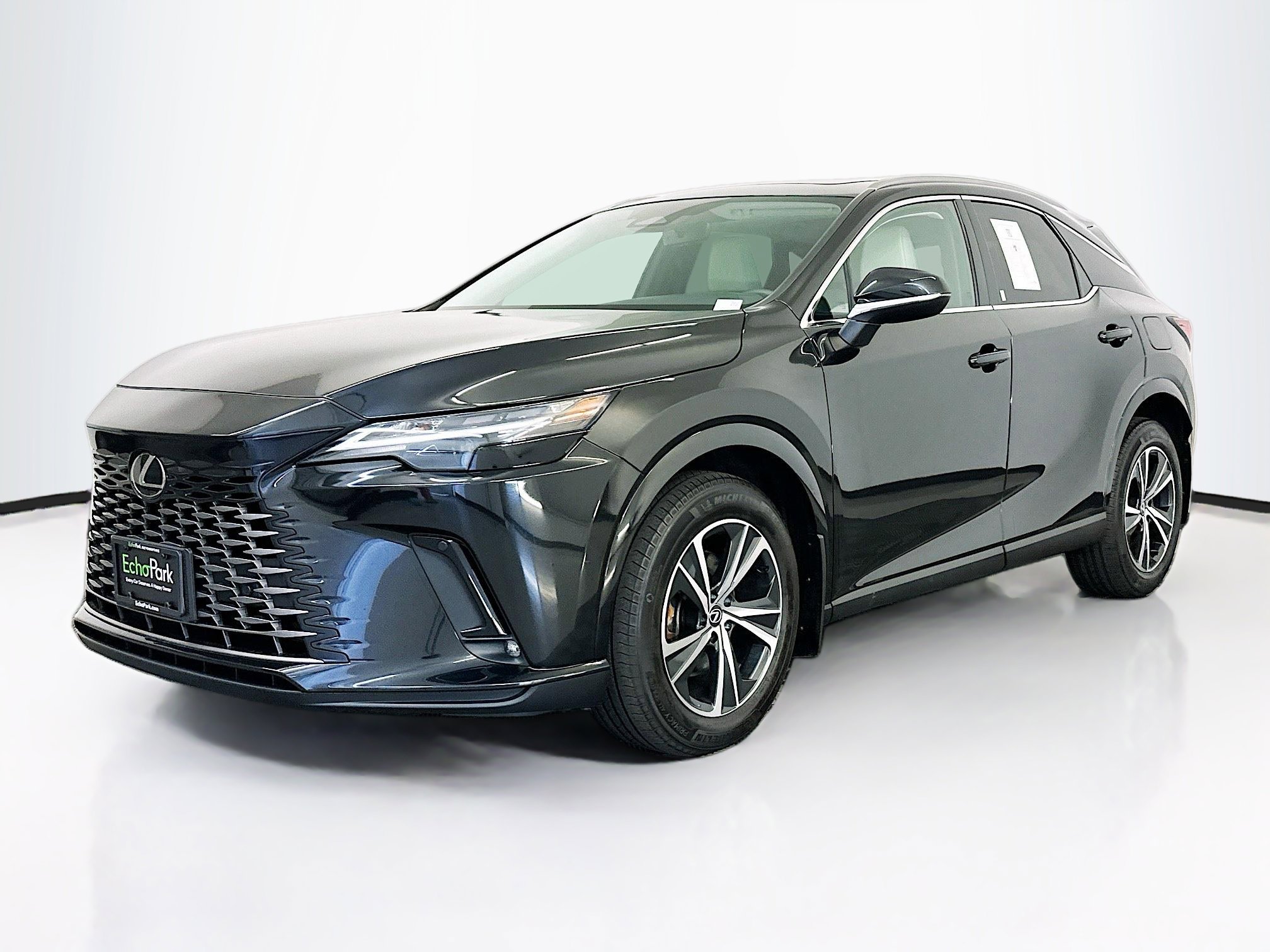 Used 2023 Lexus RX 350 Premium w/ Accessory Package AWD/4WD image 3