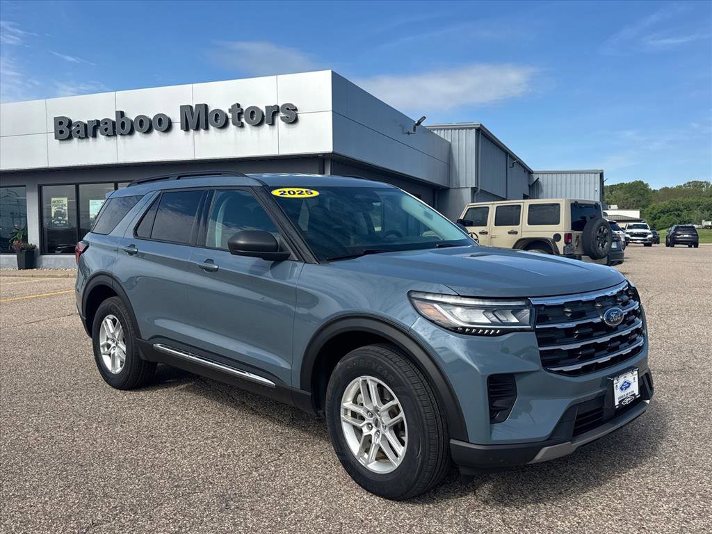 Used 2025 Ford Explorer Active