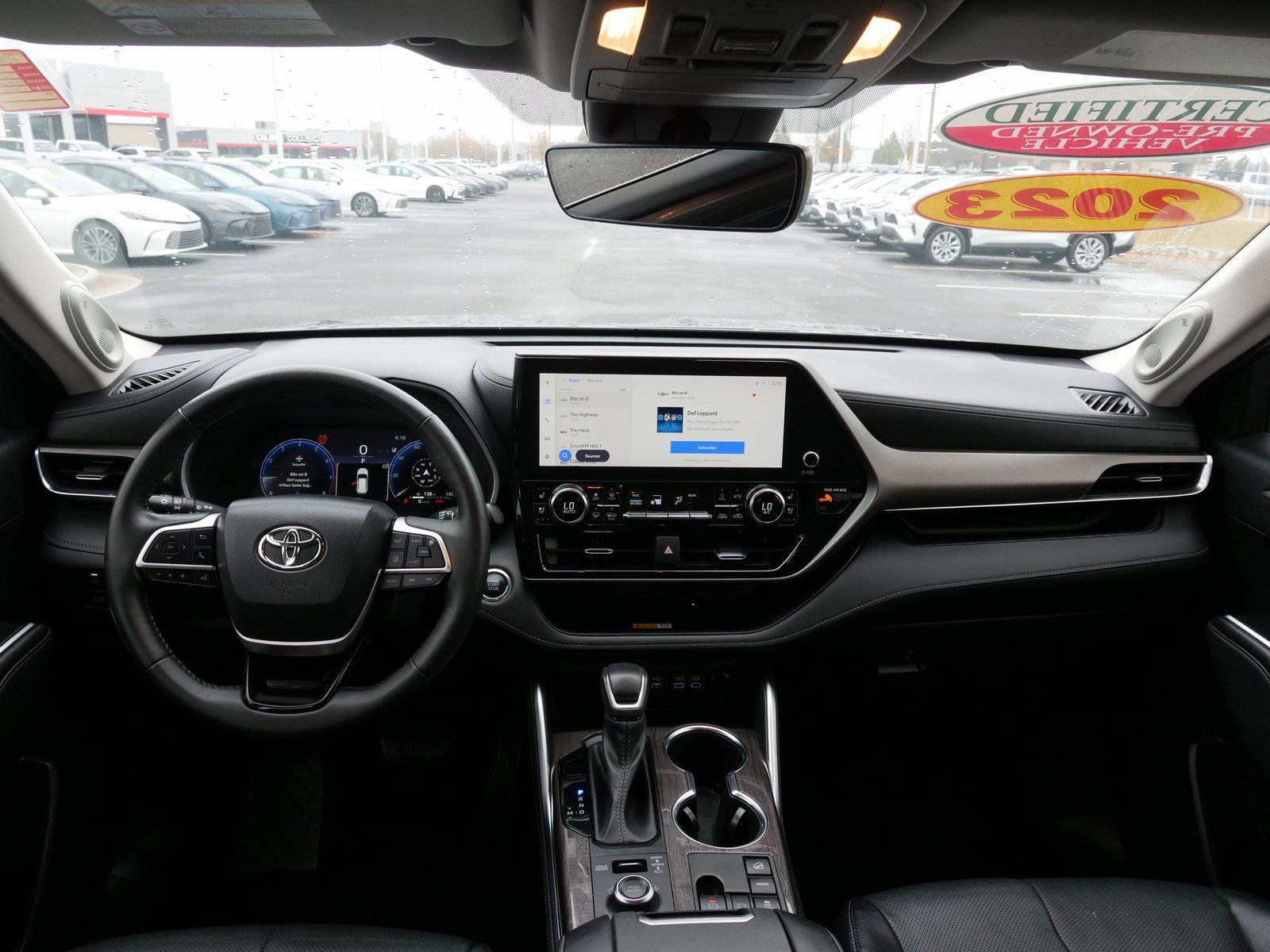 Used 2023 Toyota Highlander Limited image 22