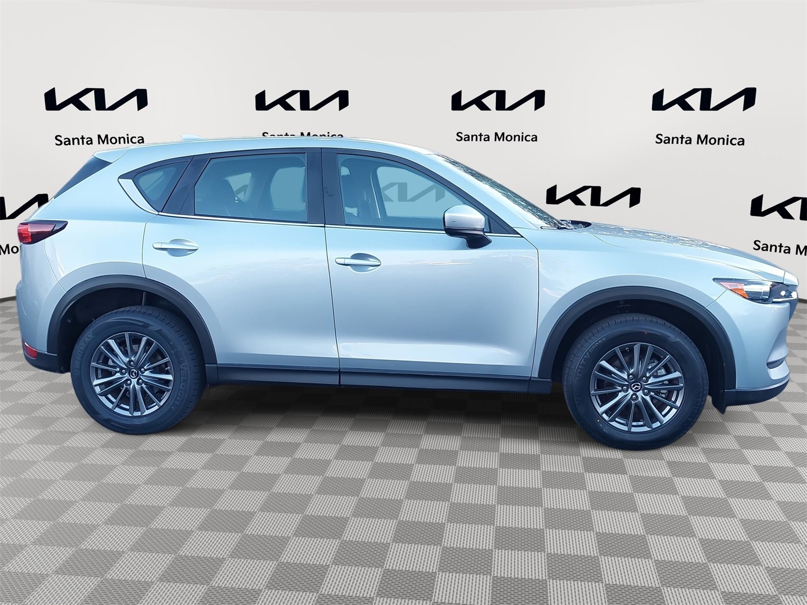 Used 2018 MAZDA CX-5 Sport image 4