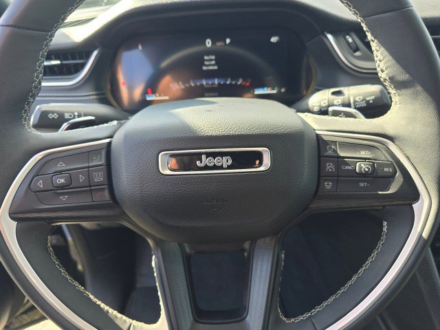 Certified 2024 Jeep Grand Cherokee L Altitude AWD/4WD image 30