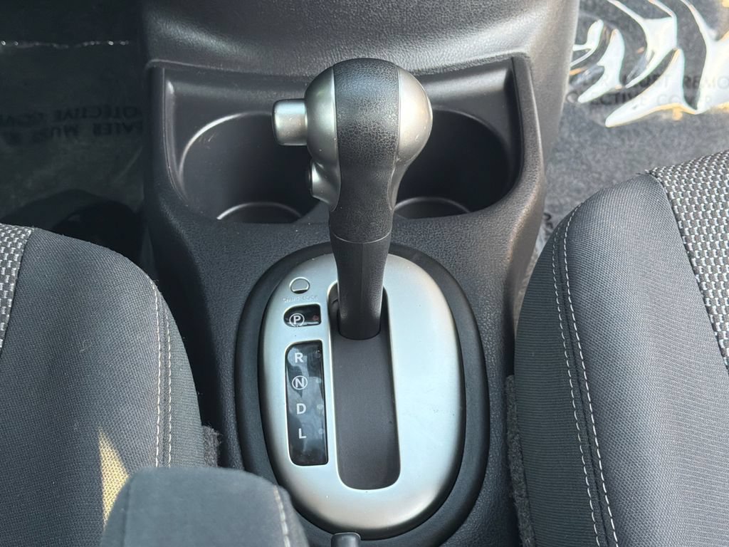 Used 2016 Nissan Versa SV w/ SV Appearance Package FWD image 16