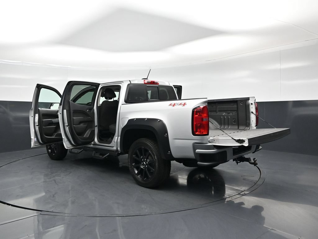 Used 2020 Chevrolet Colorado LT w/ Colorado RST Special Edition AWD/4WD image 27