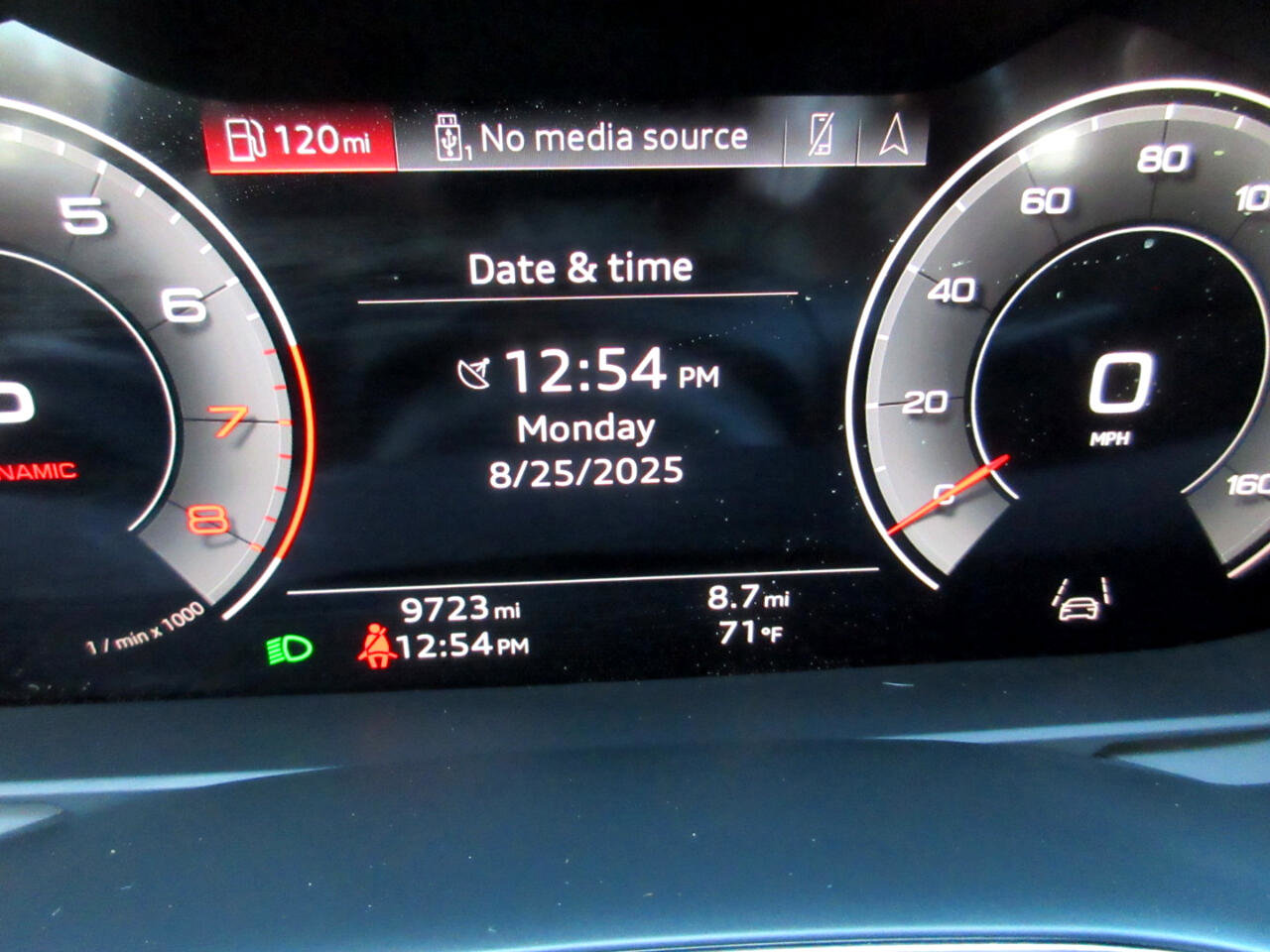 Used 2023 Audi A6 Premium Plus image 4