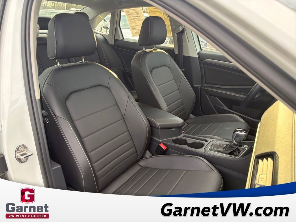 Certified 2023 Volkswagen Jetta SE image 37