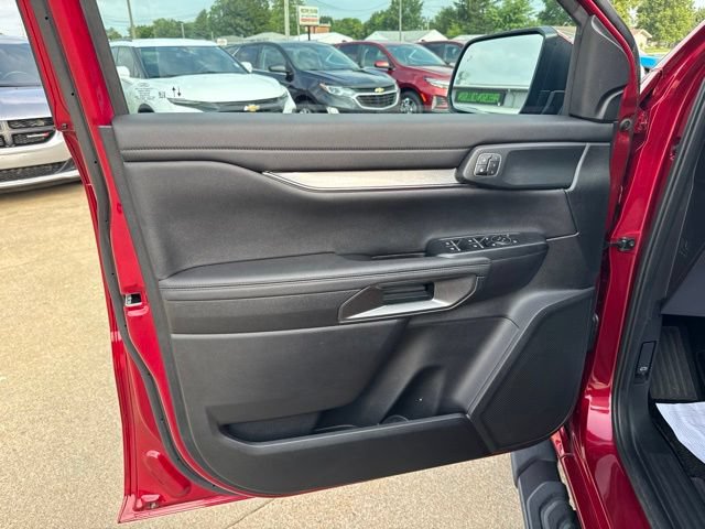 Used 2025 Ford Ranger Lariat w/ Black Appearance Package AWD/4WD image 14