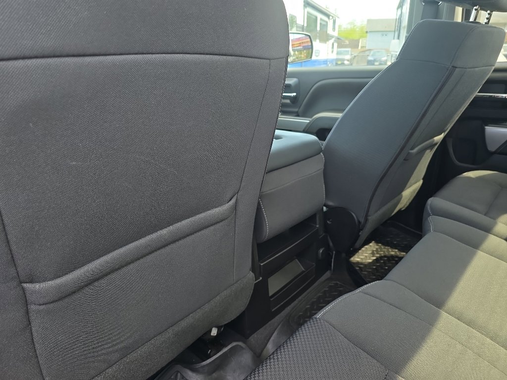 Used 2019 Chevrolet Silverado 1500 LT w/ All Star Edition AWD/4WD image 17