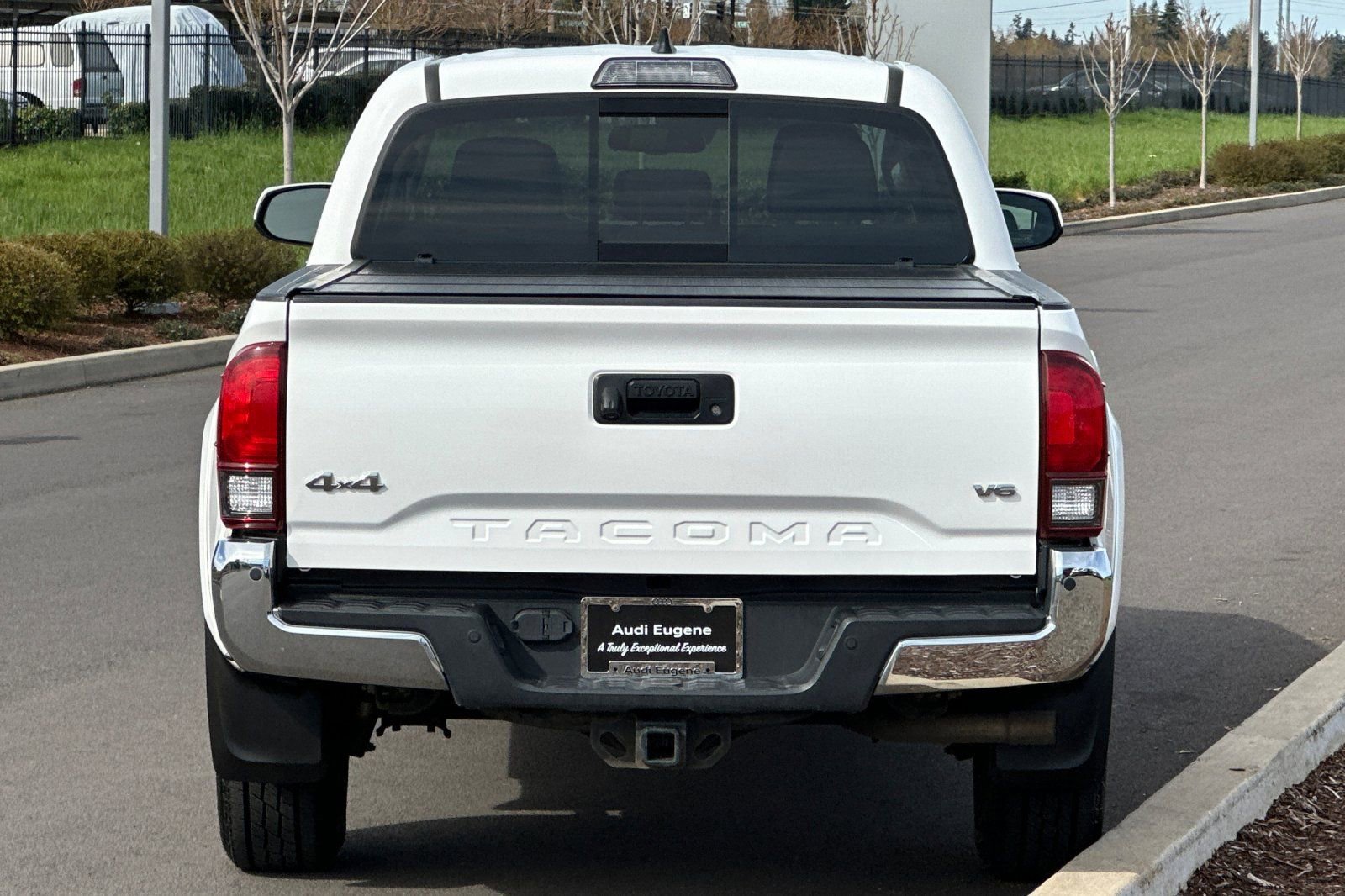 Used 2019 Toyota Tacoma SR5 image 4