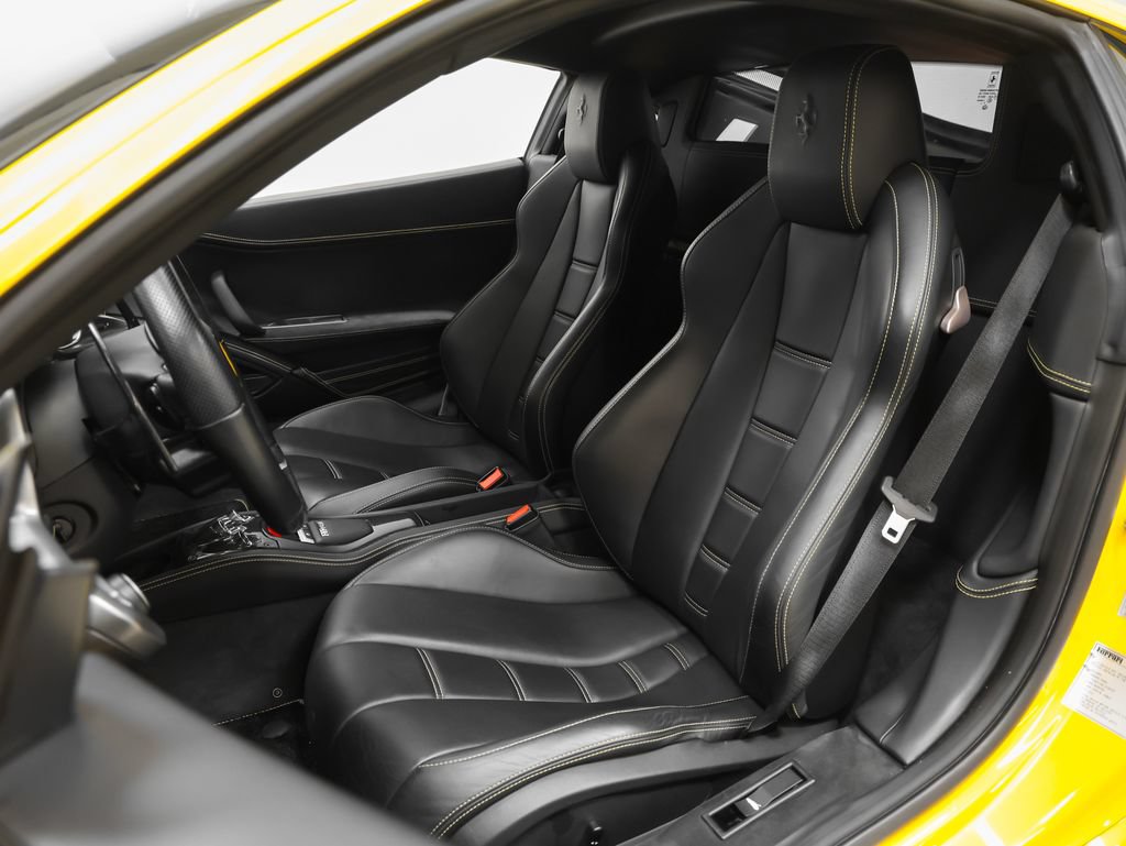Used 2010 Ferrari 458 Italia Coupe RWD image 3