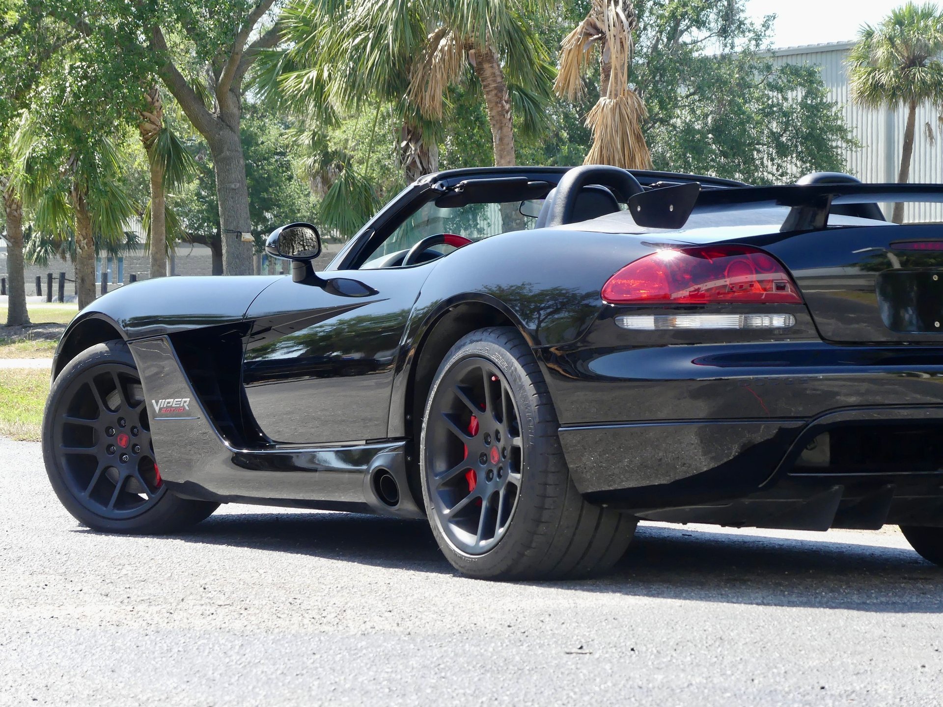 Used 2004 Dodge Viper SRT-10 image 60