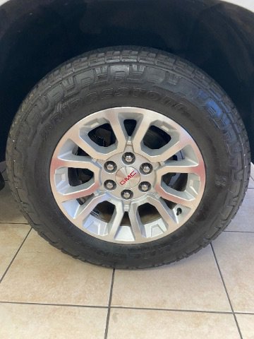 Used 2020 GMC Yukon XL SLT w/ Open Road Package AWD/4WD image 29