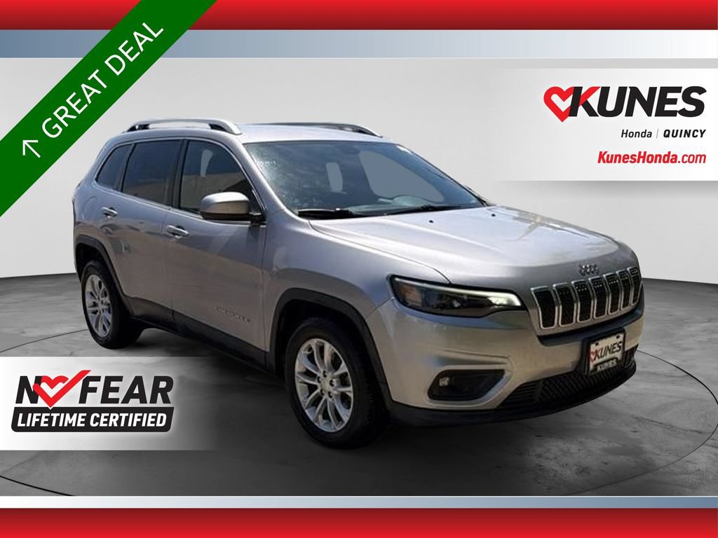 Used 2019 Jeep Cherokee Latitude w/ Popular Appearance Group