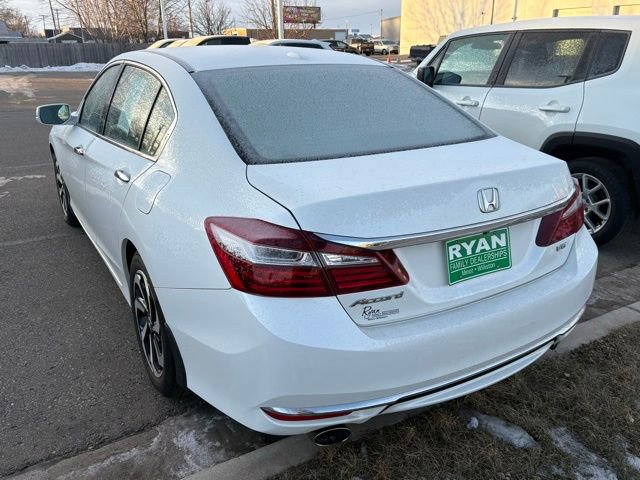 Certified 2017 Honda Accord EX-L image 4