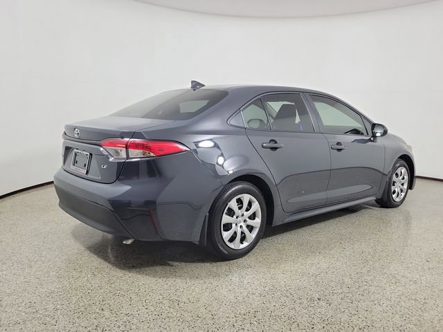 Used 2025 Toyota Corolla LE FWD image 5