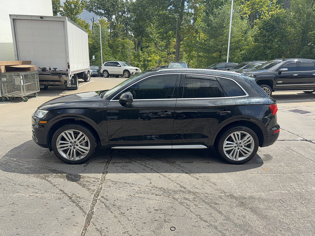 Used 2018 Audi Q5 2.0T Premium Plus w/ Premium Plus Package AWD/4WD image 2