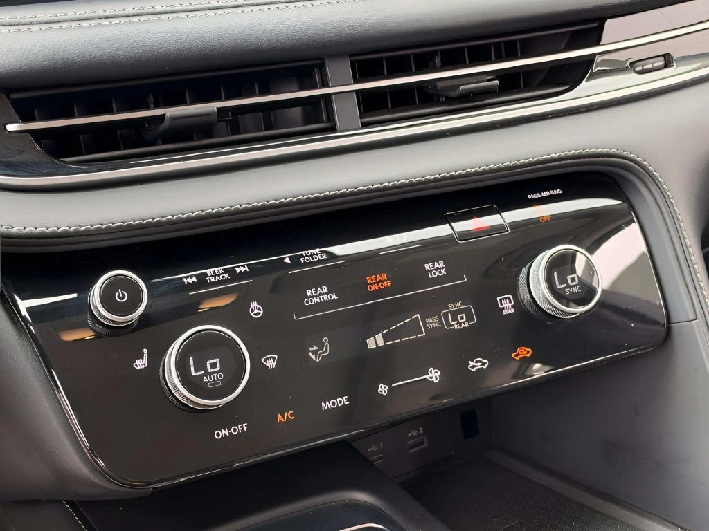Used 2023 INFINITI QX60 Luxe AWD/4WD image 19