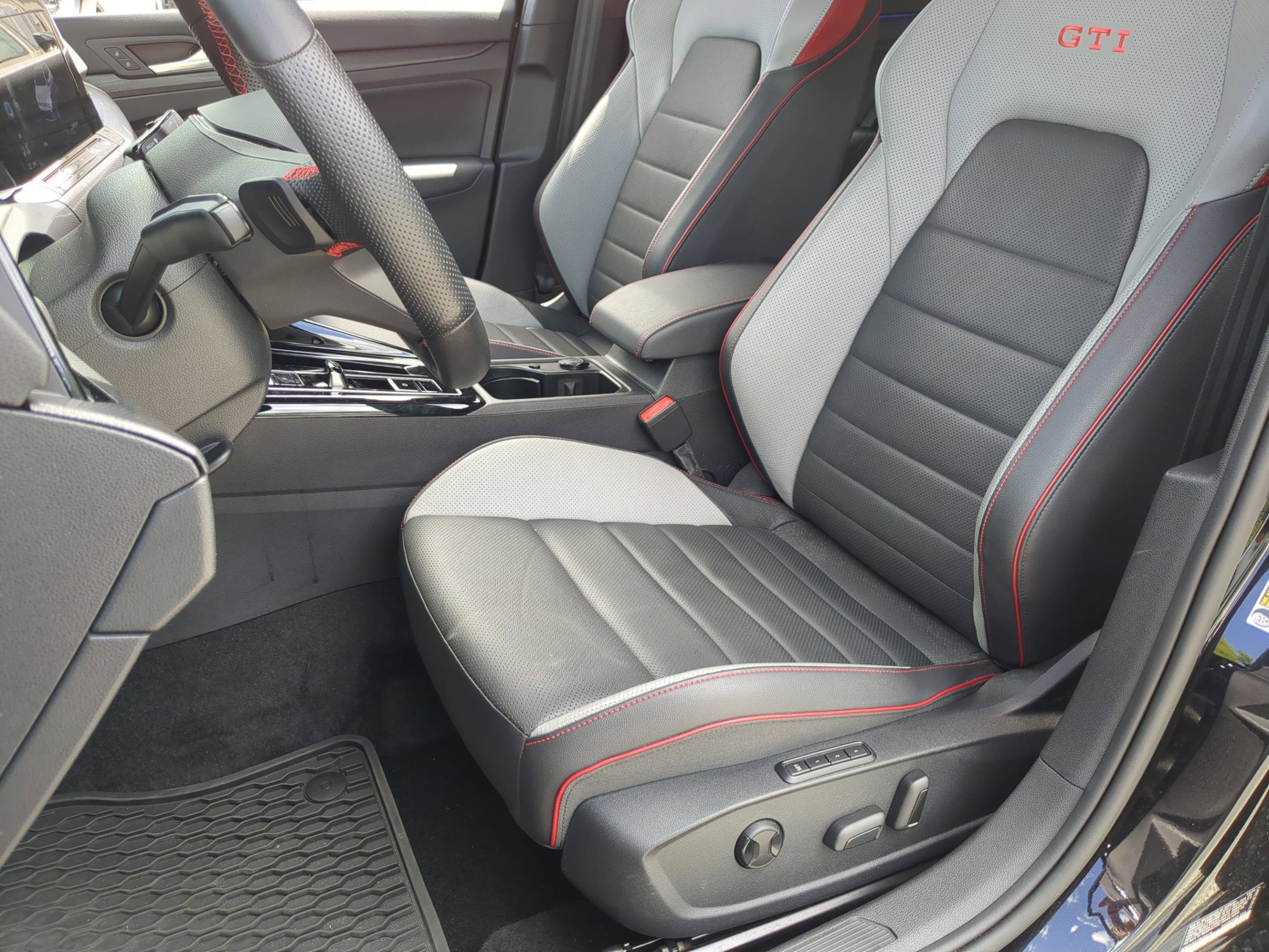 Used 2023 Volkswagen GTI Autobahn image 21