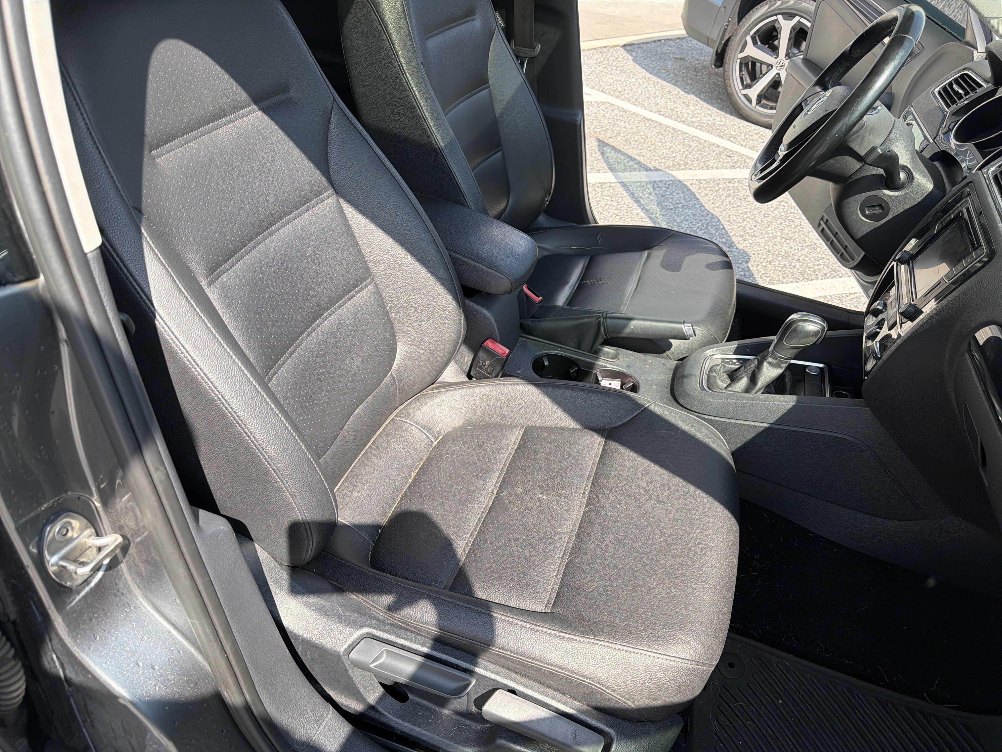 Used 2016 Volkswagen Jetta SEL FWD image 18