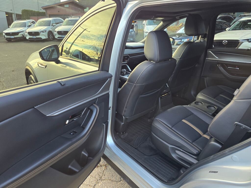Certified 2024 MAZDA CX-90 Plug-In Hybrid w/ Premium Plus image 16