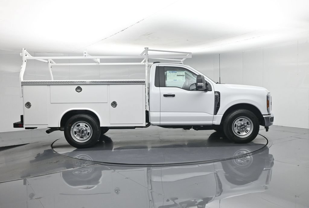 New 2026 Ford F350 XL w/ XL Chrome Package RWD image 28