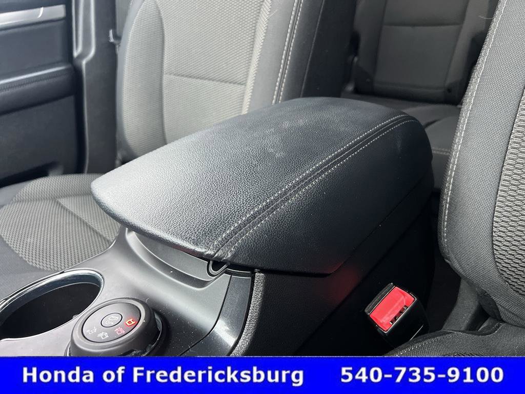 Used 2019 Ford Explorer XLT w/ Class III Trailer Tow Package image 24