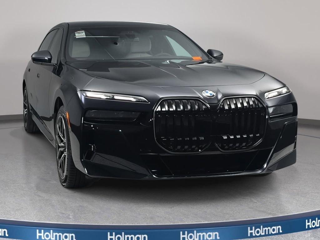 New 2026 BMW 760i xDrive w/ Executive Package image 2