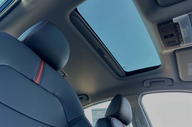 New 2025 Nissan Sentra SR w/ SR Premium Package FWD image 13