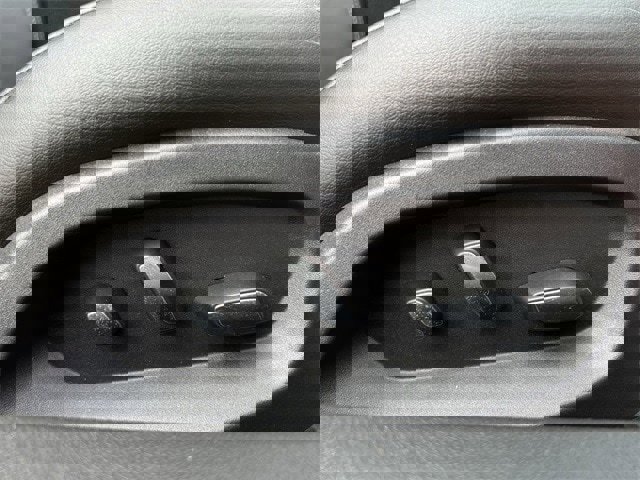 Used 2016 Chevrolet Corvette Stingray Coupe w/ 2LT Preferred Equipment Group image 31