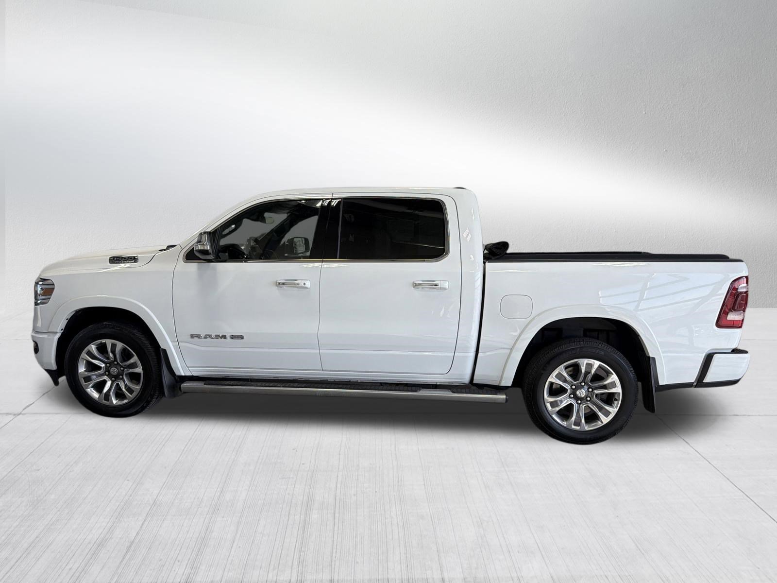 Used 2022 RAM 1500 Limited w/ Body Color Bumper Group image 4